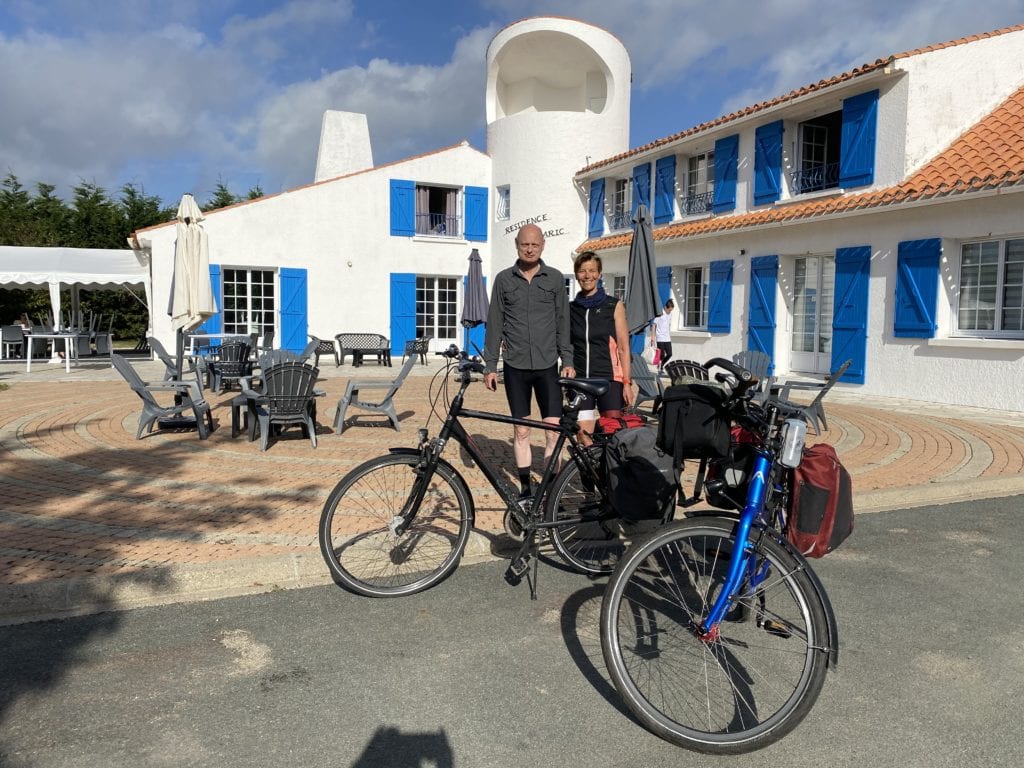 Labellisé Accueil vélo - Groupe ou individuel - Bivouac en toile - Chambre d’hôte - Appartement - Vélodysée - Balade à vélo - Location