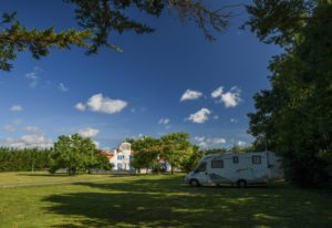 Air de stationnement Camping-Car Résidence Romaric - Emplacement